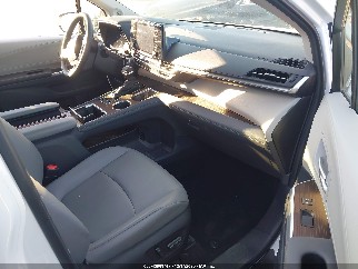2024 Toyota Sienna, VIN 5TDJSKFC6RS149227. Photo 5 of 6 from IAAI auction. OpenDataCar US salvage catalog.