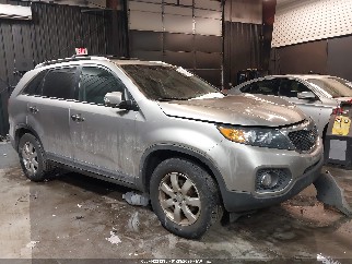 2012 Kia Sorento, VIN 5XYKT4A27CG288492. Фото 1 з 6 з аукціону IAAI. Каталог авто зі США OpenDataCar.