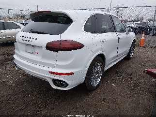 2016 Porsche Cayenne, VIN WP1AD2A21GLA76645. Фото 4 з 6 з аукціону IAAI. Каталог авто зі США OpenDataCar.
