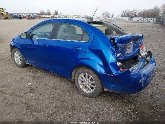 2020 Chevrolet Sonic, VIN 1G1JD5SB4L4103450. Фото 3 из 6 с аукциона IAAI. Каталог авто из США OpenDataCar.