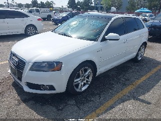 2011 Audi A3, VIN WAUKJAFM0BA021849. Фото 2 из 6 с аукциона IAAI. Каталог авто из США OpenDataCar.