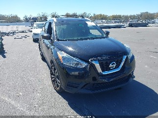 2019 Nissan Kicks, VIN 3N1CP5CUXKL500115. Фото 1 з 6 з аукціону IAAI. Каталог авто зі США OpenDataCar.