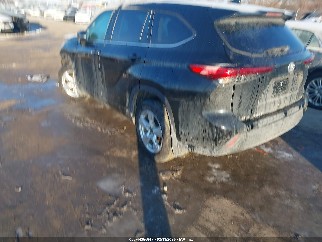 2022 Toyota Highlander, VIN 5TDBZRBH3NS221425. Фото 3 з 6 з аукціону IAAI. Каталог авто зі США OpenDataCar.