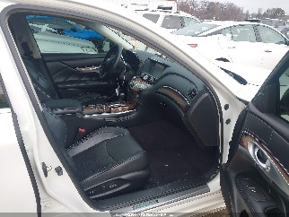 2015 Infiniti Q70, VIN JN1BY1PR2FM830916. Фото 5 з 6 з аукціону IAAI. Каталог авто зі США OpenDataCar.