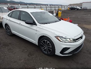 2025 Volkswagen Jetta, VIN 3VWBX7BU0SM022414. Фото 1 з 6 з аукціону IAAI. Каталог авто зі США OpenDataCar.