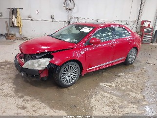2011 Suzuki Kizashi, VIN JS2RF9A82B6110908. Фото 2 з 6 з аукціону IAAI. Каталог авто зі США OpenDataCar.