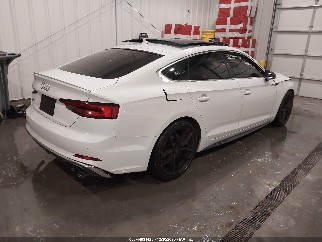 2018 Audi S5, VIN WAUC4CF5XJA043422. Фото 4 из 6 с аукциона IAAI. Каталог авто из США OpenDataCar.