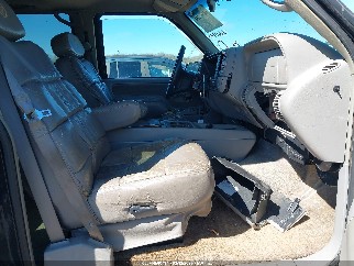 1999 Chevrolet Suburban 1500, VIN 1GBFK16R9XJ422194. Фото 5 з 6 з аукціону IAAI. Каталог авто зі США OpenDataCar.