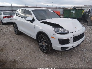 2016 Porsche Cayenne, VIN WP1AA2A25GLA05215. Фото 1 з 6 з аукціону IAAI. Каталог авто зі США OpenDataCar.