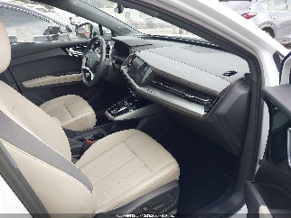 2024 Audi Q4 e-tron, VIN WA1LUBFZ0RP057848. Фото 5 з 6 з аукціону IAAI. Каталог авто зі США OpenDataCar.