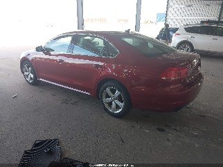 2015 Volkswagen Passat, VIN 1VWAS7A38FC103106. Фото 3 з 6 з аукціону IAAI. Каталог авто зі США OpenDataCar.