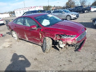 2019 Ford Fusion, VIN 3FA6P0LU4KR189846. Фото 1 з 6 з аукціону IAAI. Каталог авто зі США OpenDataCar.