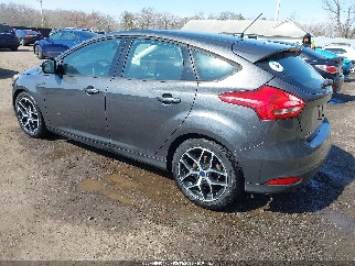 2017 Ford Focus, VIN 1FADP3M25HL289497. Фото 3 з 6 з аукціону IAAI. Каталог авто зі США OpenDataCar.