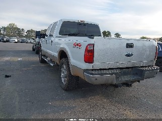 2009 Ford F-250, VIN 1FTSW21RX9EA74591. Zdjęcie 3 z 6 z aukcji IAAI. Katalog aut z USA OpenDataCar.