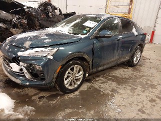 2024 Buick Envista, VIN KL47LAE20RB050138. Фото 2 з 6 з аукціону IAAI. Каталог авто зі США OpenDataCar.