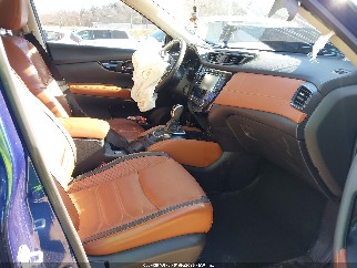 2017 Nissan Rogue, VIN JN8AT2MV3HW021094. Zdjęcie 5 z 6 z aukcji IAAI. Katalog aut z USA OpenDataCar.