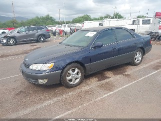 1999 Lexus ES 300, VIN JT8BF28GXX0175837. Фото 2 из 6 с аукциона IAAI. Каталог авто из США OpenDataCar.