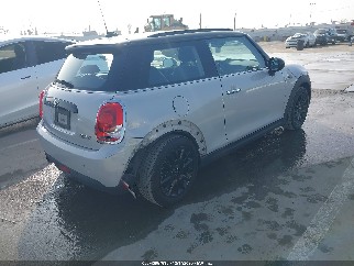2019 Mini Hardtop, VIN WMWXP5C5XK2H30083. Фото 4 з 6 з аукціону IAAI. Каталог авто зі США OpenDataCar.