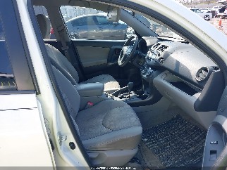 2010 Toyota RAV4, VIN 2T3BF4DVXAW070672. Фото 5 з 6 з аукціону IAAI. Каталог авто зі США OpenDataCar.