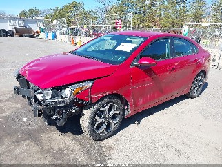 2021 Kia Forte, VIN 3KPF24AD8ME325778. Фото 2 з 6 з аукціону IAAI. Каталог авто зі США OpenDataCar.