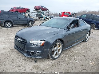 2015 Audi S5, VIN WAULGBFR9FA037798. Фото 2 з 6 з аукціону IAAI. Каталог авто зі США OpenDataCar.