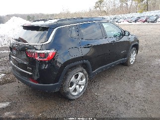 2019 Jeep Compass, VIN 3C4NJDBB3KT768103. Фото 4 з 6 з аукціону IAAI. Каталог авто зі США OpenDataCar.