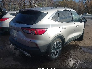 2020 Ford Escape, VIN 1FMCU9J9XLUB17693. Фото 4 з 6 з аукціону IAAI. Каталог авто зі США OpenDataCar.