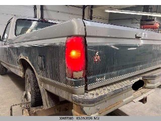 1996 Ford F-150 Lightning, VIN 1FTEF15N0TLA69353. Фото 3 из 6 с аукциона IAAI. Каталог авто из США OpenDataCar.
