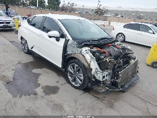 2018 Honda Clarity Plug In Hybrid, VIN JHMZC5F38JC007208. Фото 1 из 6 с аукциона IAAI. Каталог авто из США OpenDataCar.