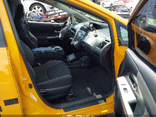 2015 Toyota Prius V, VIN JTDZN3EU6FJ039989. Фото 5 з 6 з аукціону IAAI. Каталог авто зі США OpenDataCar.