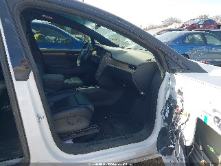 2019 Tesla Model X, VIN 5YJXCDE26KF185019. Фото 5 з 6 з аукціону IAAI. Каталог авто зі США OpenDataCar.