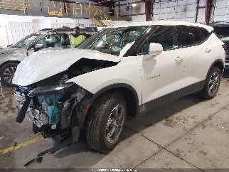 2025 Chevrolet Blazer, VIN 3GNKBHR45SS233009. Фото 2 из 6 с аукциона IAAI. Каталог авто из США OpenDataCar.