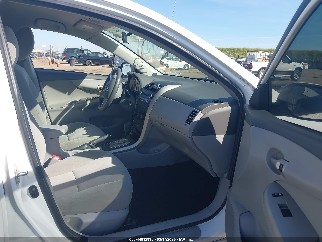 2010 Toyota Corolla, VIN 1NXBU4EE6AZ220404. Фото 5 з 6 з аукціону IAAI. Каталог авто зі США OpenDataCar.