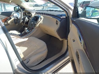 2011 Buick LaCrosse, VIN 1G4GA5EC2BF192917. Фото 5 з 6 з аукціону IAAI. Каталог авто зі США OpenDataCar.
