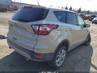 2017 Ford Escape, VIN 1FMCU9GD1HUD09409. Zdjęcie 4 z 6 z aukcji IAAI. Katalog aut z USA OpenDataCar.