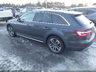 2019 Audi A4 allroad, VIN WA18NAF43KA111945. Фото 3 з 6 з аукціону IAAI. Каталог авто зі США OpenDataCar.