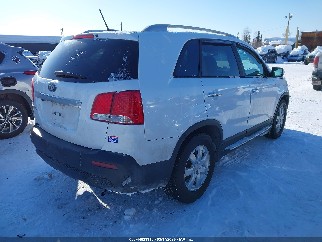 2011 Kia Sorento, VIN 5XYKTDA1XBG156994. Фото 4 з 6 з аукціону IAAI. Каталог авто зі США OpenDataCar.