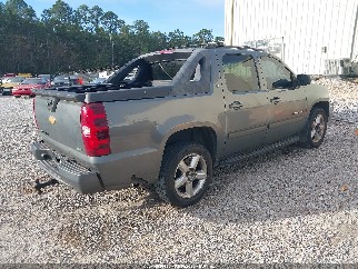 2011 Chevrolet Avalanche, VIN 3GNTKFE32BG121583. Фото 4 з 6 з аукціону IAAI. Каталог авто зі США OpenDataCar.