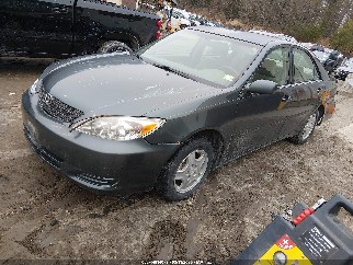 2002 Toyota Camry, VIN 4T1BE32KX2U588295. Фото 2 з 6 з аукціону IAAI. Каталог авто зі США OpenDataCar.
