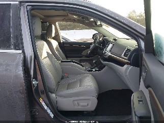 2014 Toyota Highlander, VIN 5TDDKRFH2ES045684. Фото 5 з 6 з аукціону IAAI. Каталог авто зі США OpenDataCar.