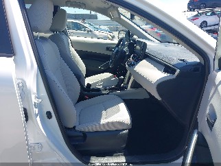 2025 Toyota Corolla Cross, VIN 7MUAAAAG2SV132377. Фото 5 з 6 з аукціону IAAI. Каталог авто зі США OpenDataCar.