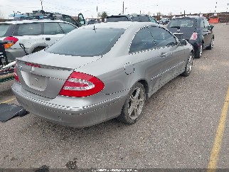 2005 Mercedes-benz CLK-Class, VIN WDBTJ65J05F132211. Фото 4 з 6 з аукціону IAAI. Каталог авто зі США OpenDataCar.