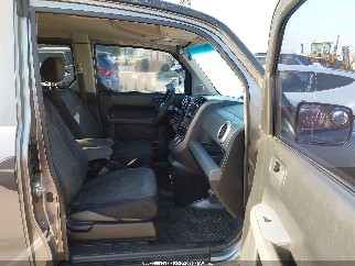 2005 Honda Element, VIN 5J6YH18685L015937. Фото 5 из 6 с аукциона IAAI. Каталог авто из США OpenDataCar.