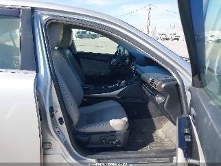 2016 Lexus IS 200t, VIN JTHBA1D26G5023379. Zdjęcie 5 z 6 z aukcji IAAI. Katalog aut z USA OpenDataCar.