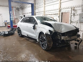 2020 Audi RS Q8, VIN WU1ARBF1XLD025686. Фото 1 з 6 з аукціону IAAI. Каталог авто зі США OpenDataCar.