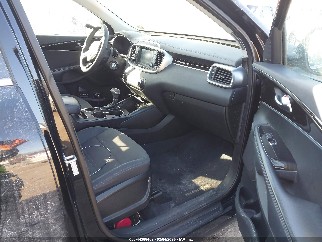 2019 Kia Sorento, VIN 5XYPG4A3XKG581322. Фото 5 з 6 з аукціону IAAI. Каталог авто зі США OpenDataCar.
