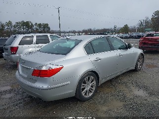2009 Hyundai Genesis, VIN KMHGC46FX9U058448. Фото 4 з 6 з аукціону IAAI. Каталог авто зі США OpenDataCar.