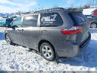 2017 Toyota Sienna, VIN 5TDKZ3DCXHS828361. Фото 3 з 6 з аукціону IAAI. Каталог авто зі США OpenDataCar.