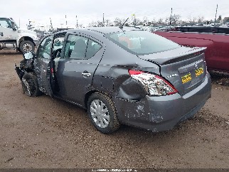 2018 Nissan Versa, VIN 3N1CN7AP4JL858548. Фото 3 з 6 з аукціону IAAI. Каталог авто зі США OpenDataCar.