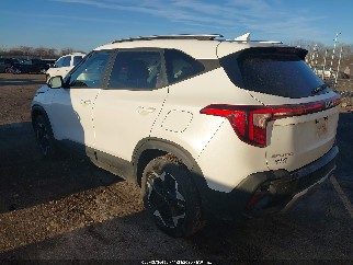 2025 Kia Seltos, VIN KNDEUCAA3S7699718. Фото 3 з 6 з аукціону IAAI. Каталог авто зі США OpenDataCar.